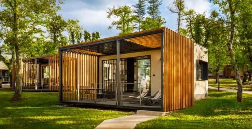 One-Bedroom Villa with Terrace