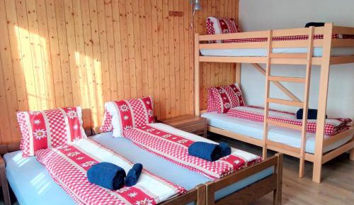Quadruple Room with Shared Bathroom
