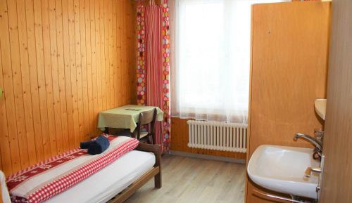 Standard Single Room with Shared Bathroom