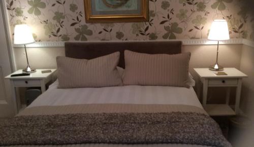 Deluxe Double Room with Shower