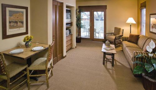 Studio with Murphy Bed