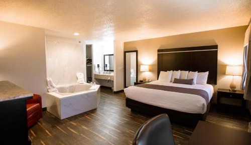 Suite with Spa Bath