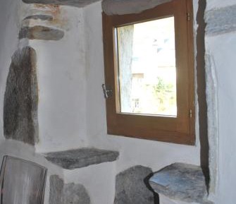 Family Room with Mountain View