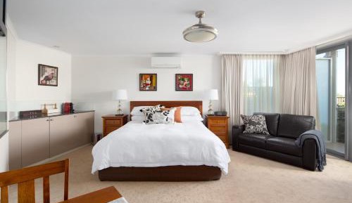 Deluxe Double Room with Balcony and Sea View