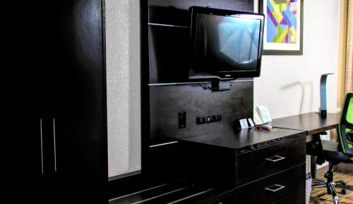 King Suite with Sofa Bed