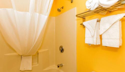 Double Room with Two Double Beds - Non-Smoking