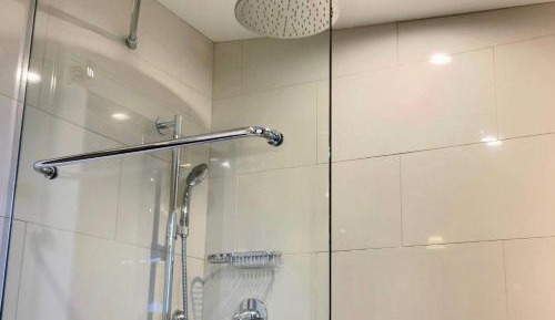 Deluxe Queen Room - Room 5