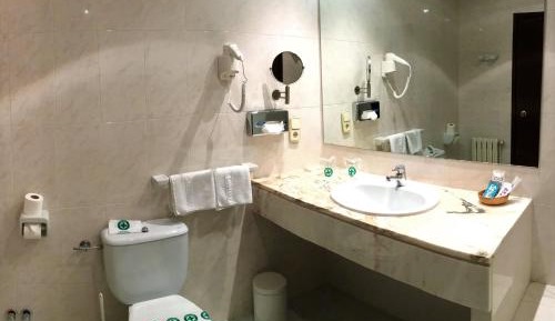 Large Single Room
