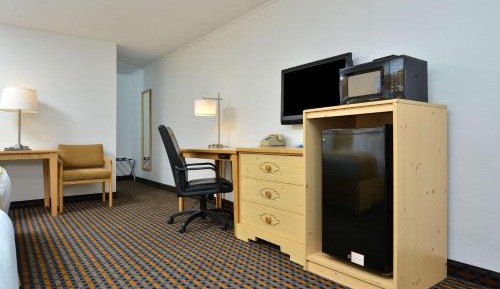 Double Room with Two Double Beds - Non-Smoking