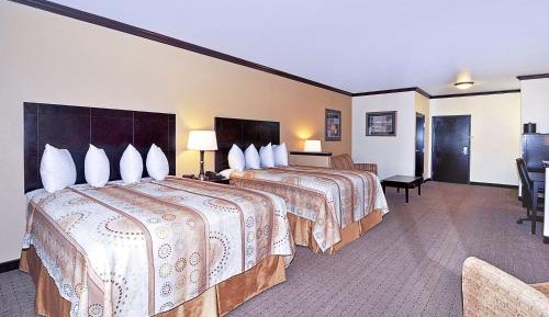 Queen Suite with Two Queen Beds and Sofa Bed