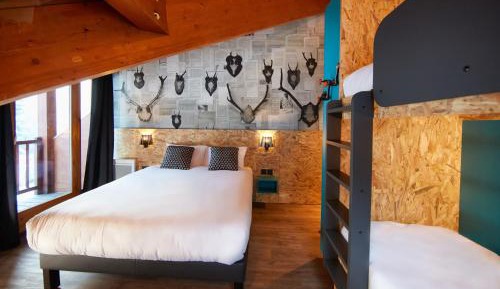 Premium Quadruple Room with Private Bathroom