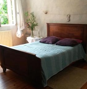 Double Room with Shared Bathroom and Garden View