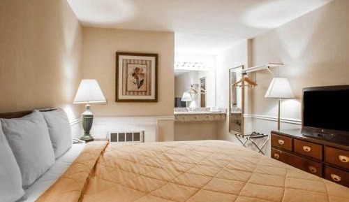 King Room - Non-Smoking