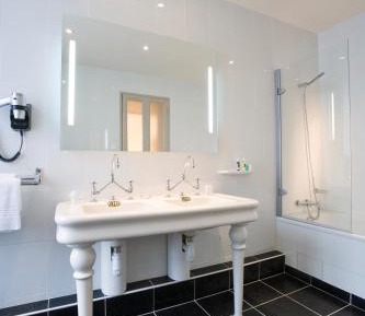 Standard Room with One Double Bed