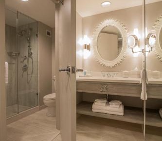 Kids Suite (Includes FREE^ Universal Express Unlimited)