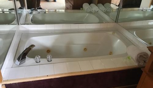 Suite with Spa Bath - Smoking