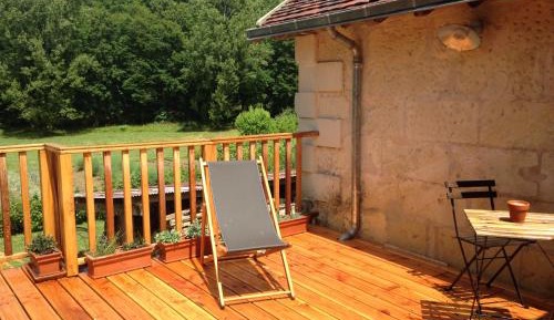 Studio with Garden View