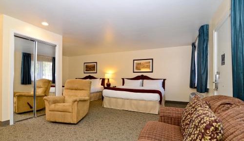 King Room with Two King Beds