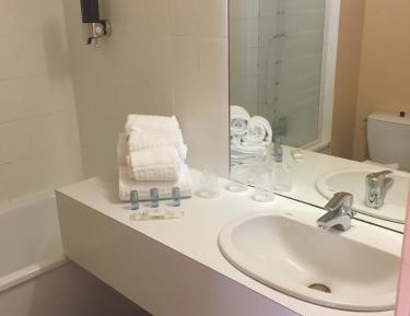 Triple Room with Private Bathroom