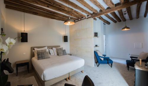 King Room with Spa Bath