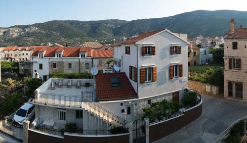 One-Bedroom Apartment with Patio