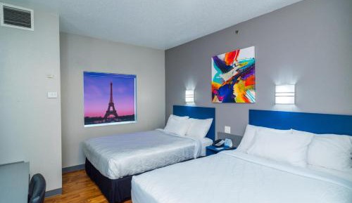 Standard Queen Room with Two Queen Beds - Non Smoking 