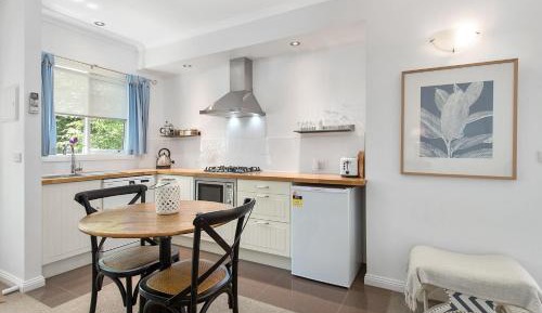 One-Bedroom Cottage - Birch (Adult Only)