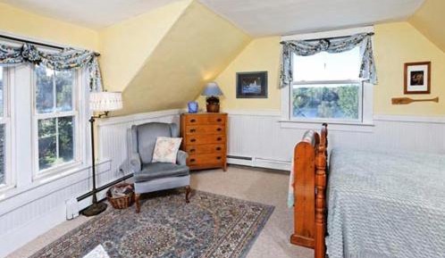 Queen Room with River View