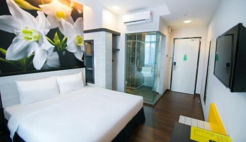 Room Usage- Max 3 Hours Transit Day Use Only (This Is Not For Overnight)