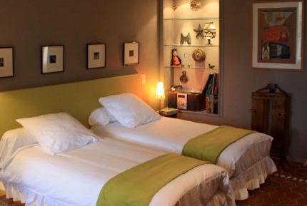 Double or Twin Room - House Side