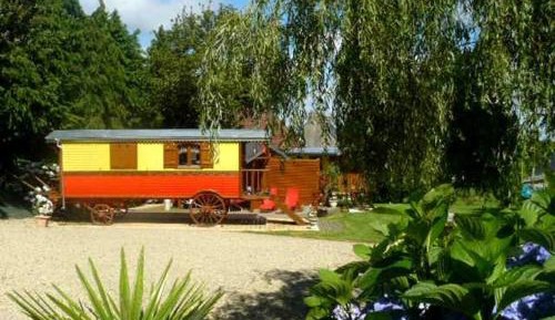 Deluxe Bungalow with Garden View