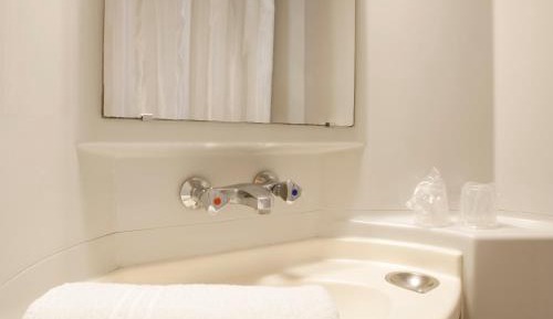 Triple Room (1 Double Bed + 1 Single Bed)