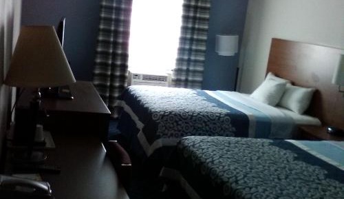 Queen Room with Two Queen Beds - Non-Smoking