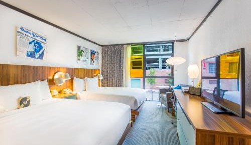 Standard Queen Room with Two Queen Beds
