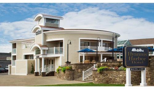 Double Room with Pool View