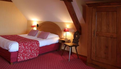 Double or Twin Room with Balcony and vineyard view