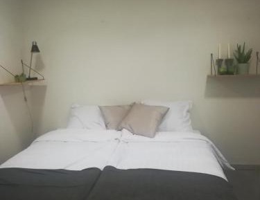 Standard Twin Room with Shared Bathroom