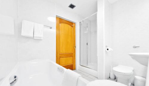 Double or Twin Room with Private Bathroom (Ensuite)