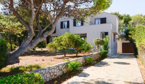 Villa - Beach Front