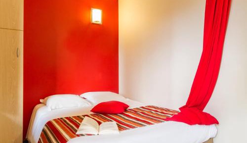 Studio with Sleeping Alcove and Terrace (4 People)