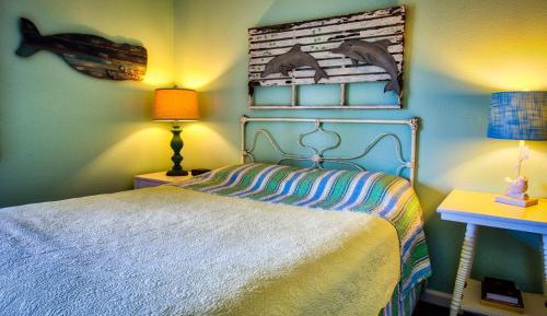 Queen Room - No Pets