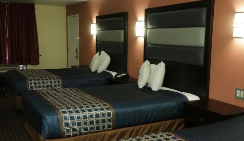 Double Room with Three Double Beds