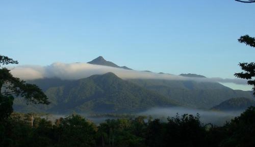 Standard Queen Room with Balcony (1)