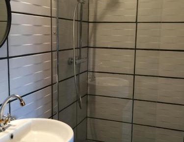 Deluxe Double Room with Shower