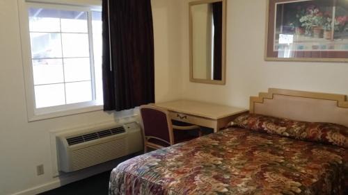 Full Size Bed - Non Smoking