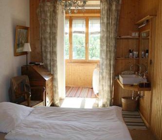 Twin Room with Shared Bathroom