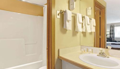 Double Room with Two Double Beds - Smoking