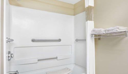 King Room - Disability Access/Non-Smoking