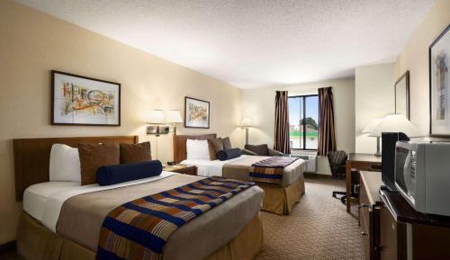 Double Room with Two Double Beds - Non-Smoking
