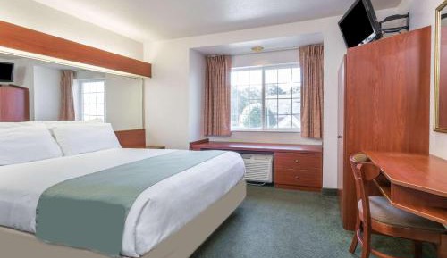 Superior Queen Room - Disability Access/Non-Smoking